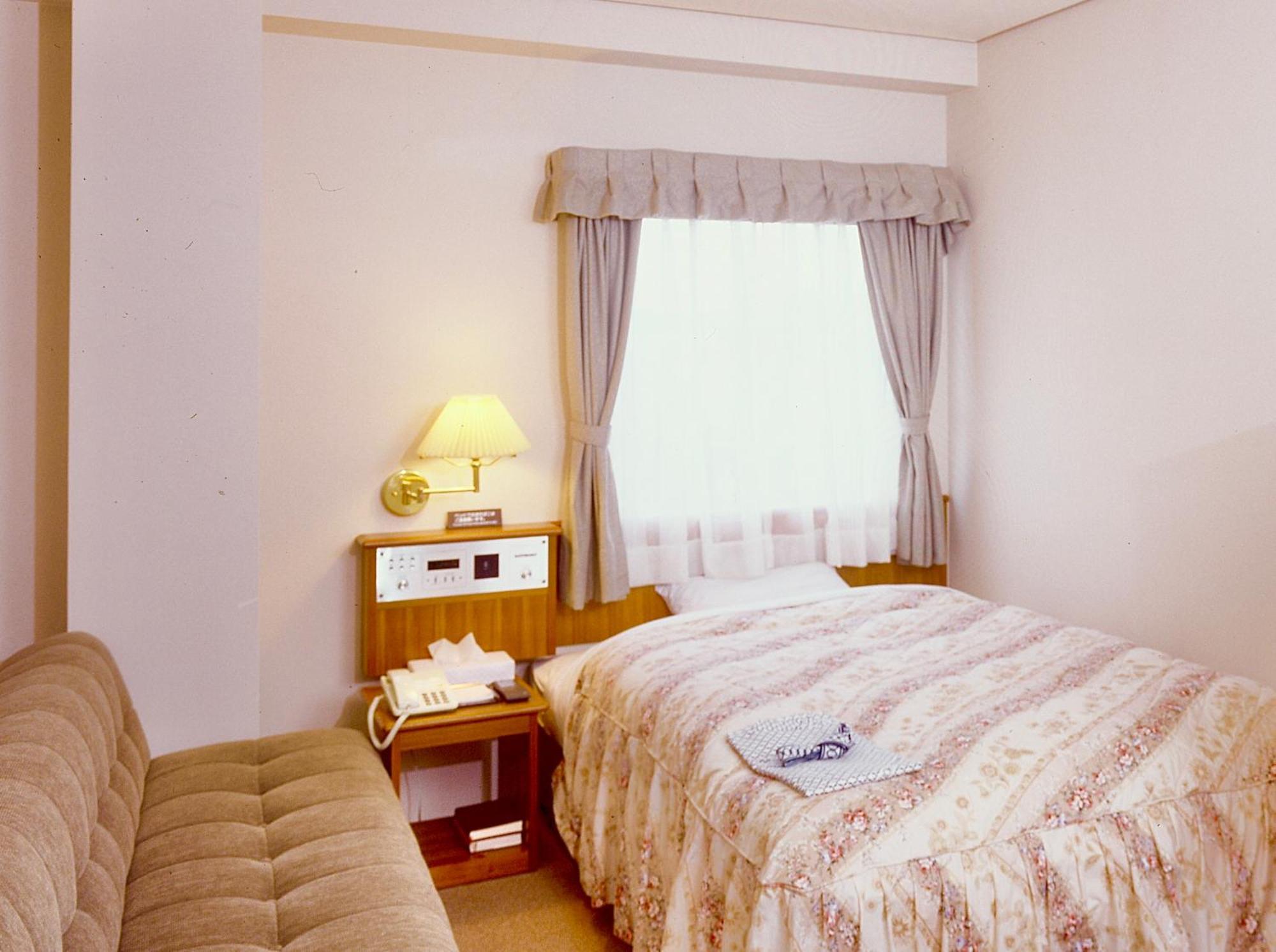 Okayama Ekimae Universal Hotel Dış mekan fotoğraf