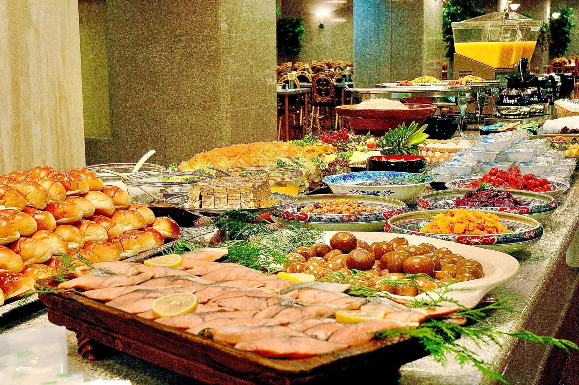 Okayama Ekimae Universal Hotel Dış mekan fotoğraf